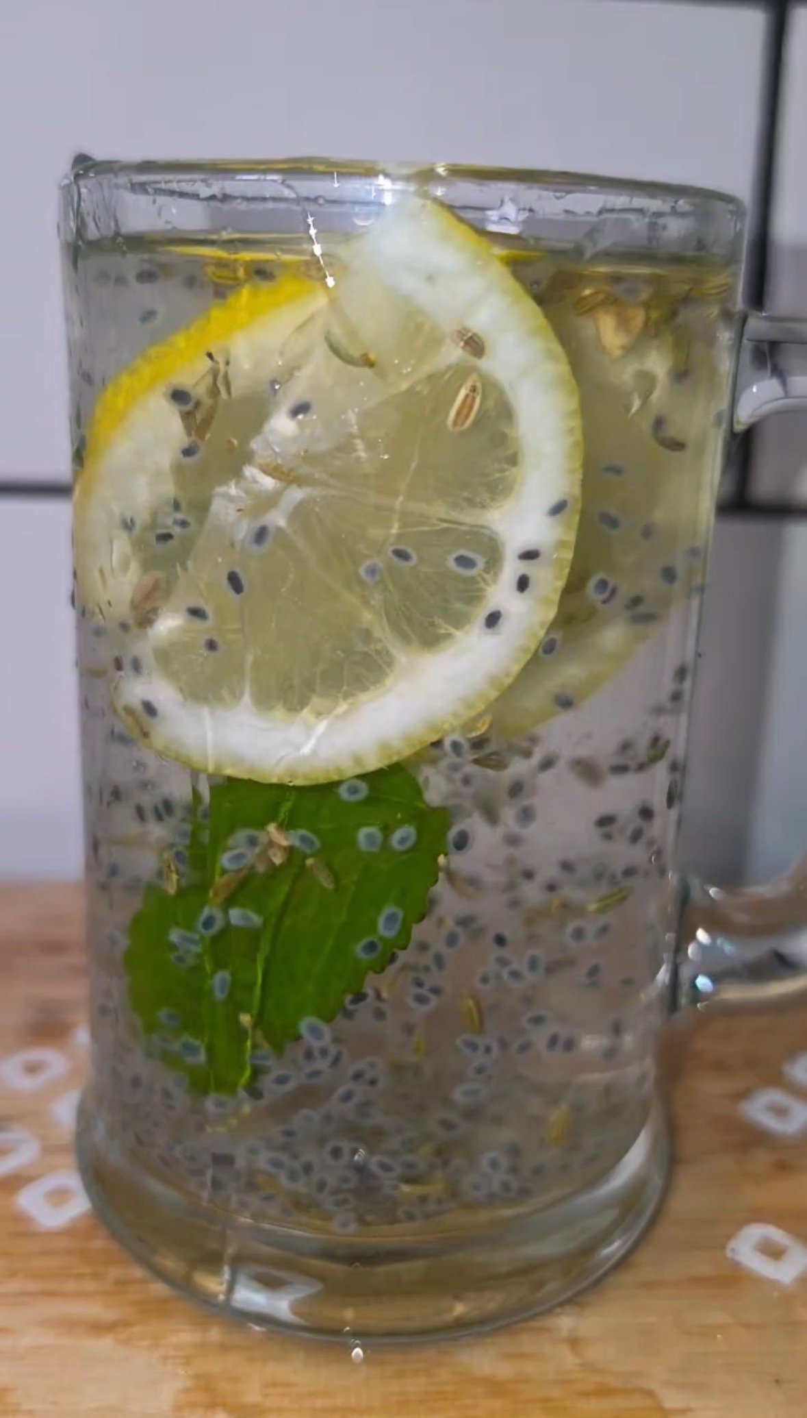 Lemon De-Bloat Water with Basil Seeds, Fennel + Lemon Balm